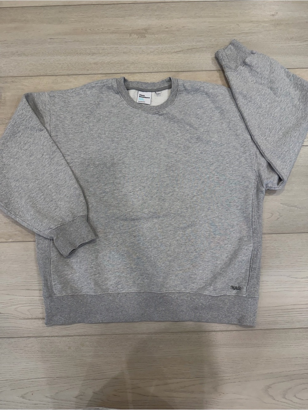 Aritzia TNA Cozy Fleece Boyfriend Crewneck Sweatshirt Heather Grey Size Medium